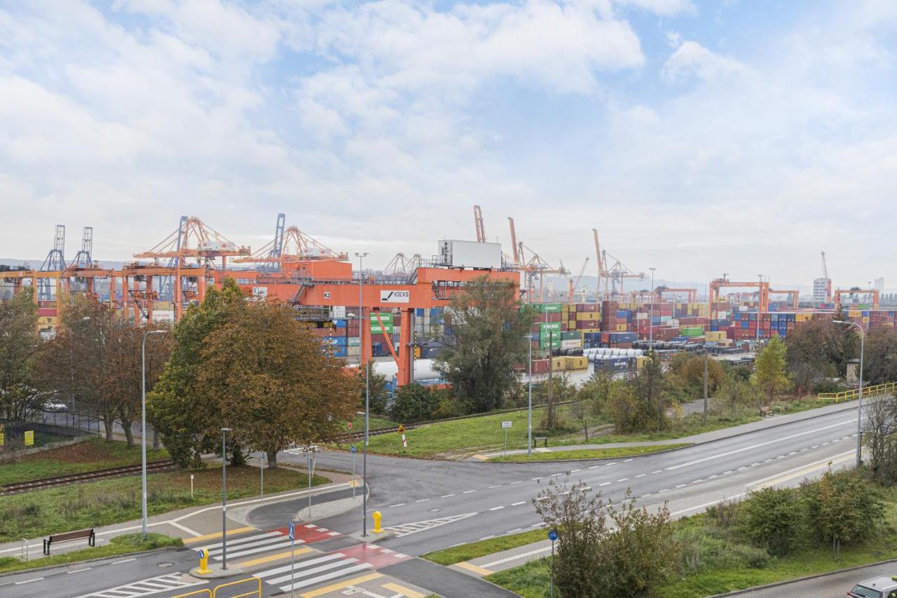 Gdynia Nasypowa Apartments With Parking By Noclegi Renters Exteriör bild