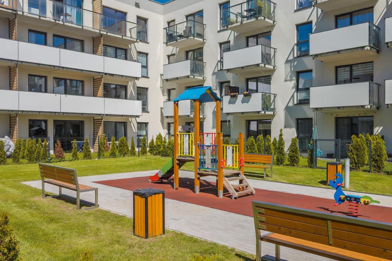 Gdynia Nasypowa Apartments With Parking By Noclegi Renters Exteriör bild